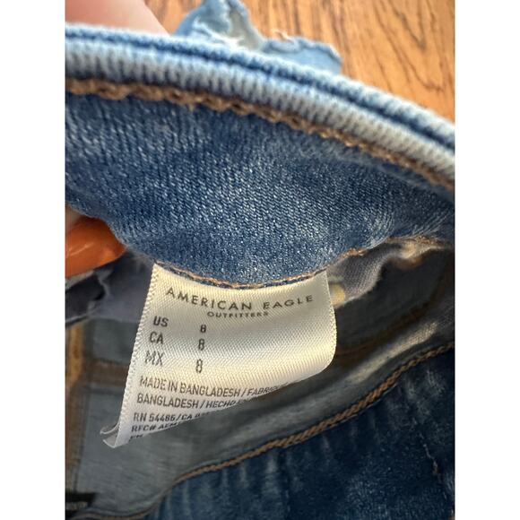 AE Distressed Cutoffs - Size 8, Next Level Stretch! - Picture 3 of 4